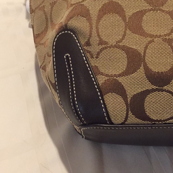 COACH PURSE - Picture 2 of 8